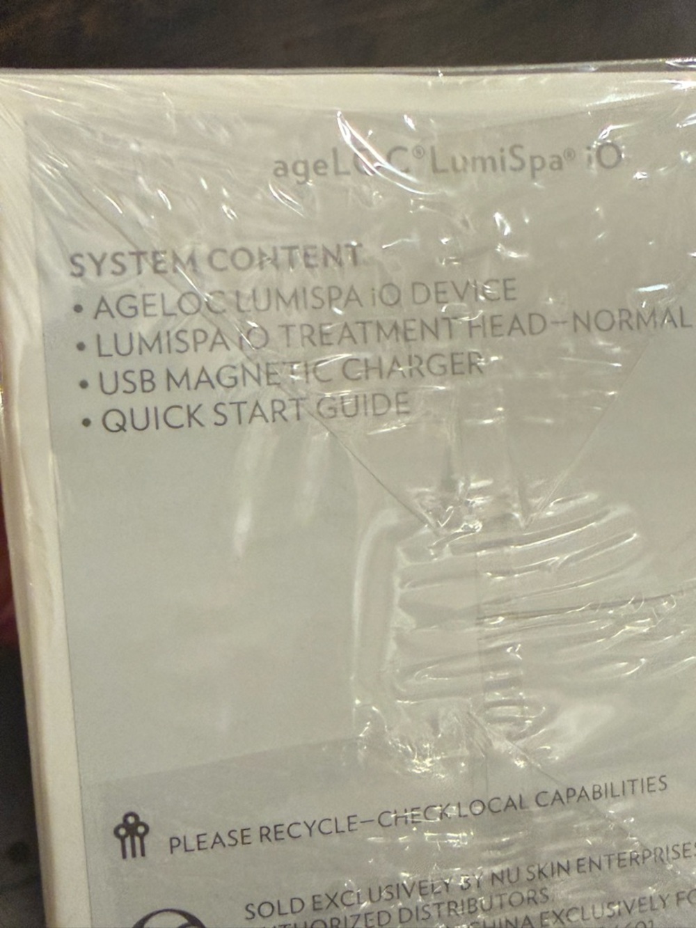 iO Rose Gold Facial Cleansing Device - Picture 9 of 10